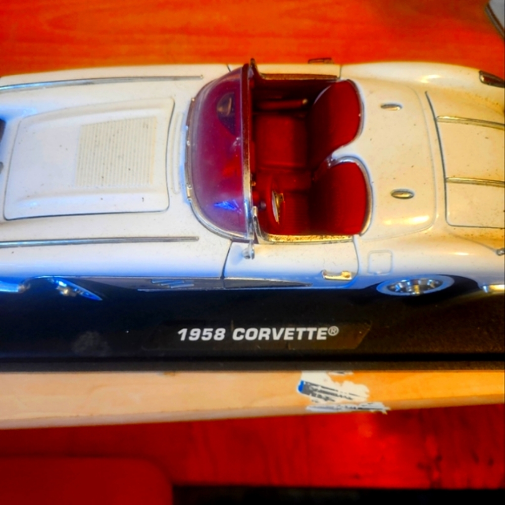 COPY - 13"  Model Corvette 1958 13" long includes base 10 1/4" car length..Beau…